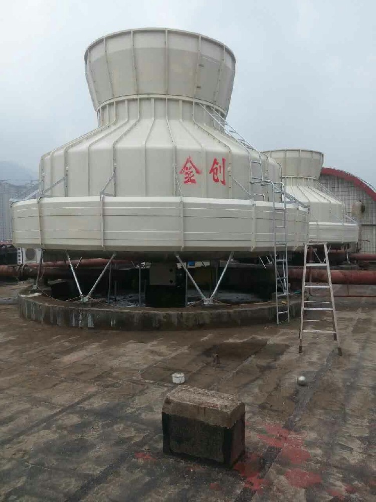 如何正确的操作冷却塔，应该关注哪些情况